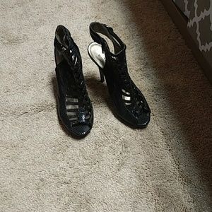 Snack skin look sexy heels